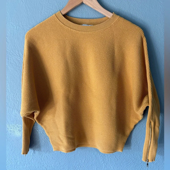 Carmen Marc Valvo | golden | ribbed | batwing | cropped | sweater | top | xs - Picture 3 of 11